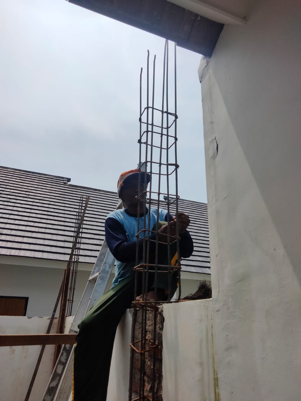 Tukang Renovasi Tanggul RAB Jelas & Bergaransi. Renovasi Jember