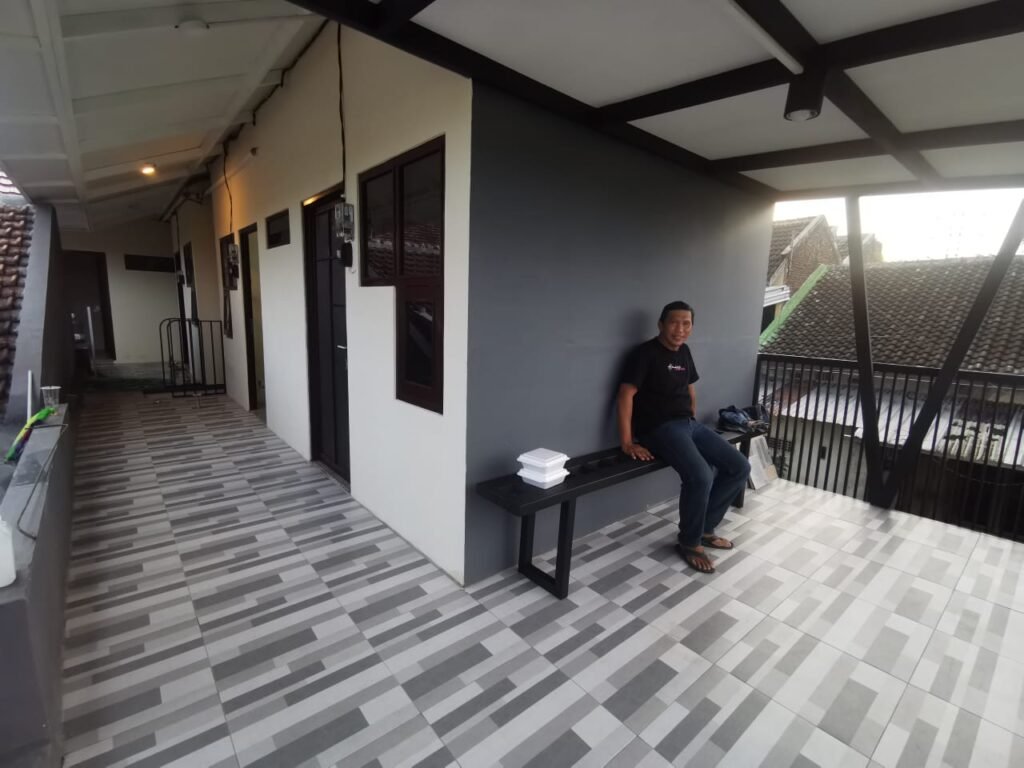 Tips Renovasi Rumah di Jember – Panduan Hemat, Rapi, dan Tahan Cuaca tips renovasi rumah jember (8)